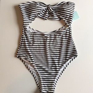 Cupshe one piece bathing suit